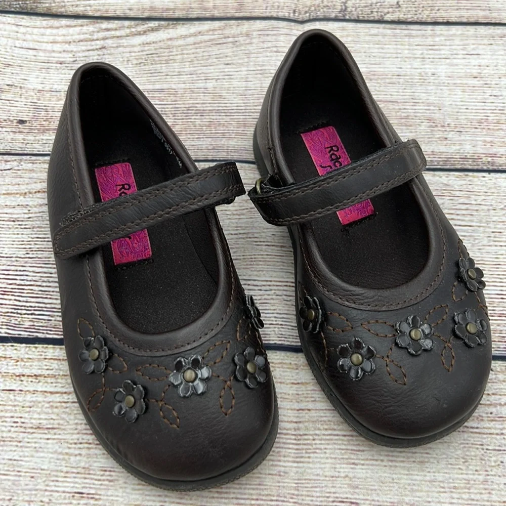 Brown Maryjanes with flowers Sz 7 EUC